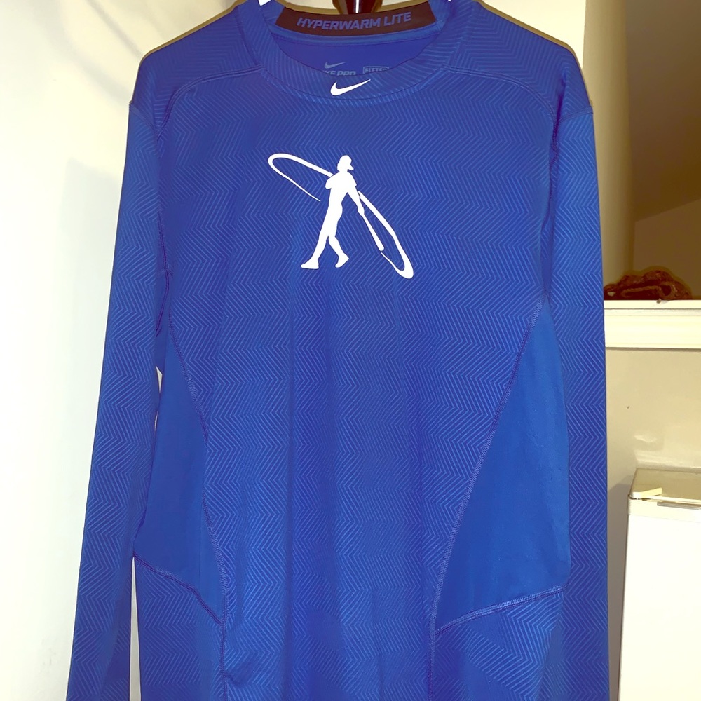 Men’s long sleeve Nike shirt